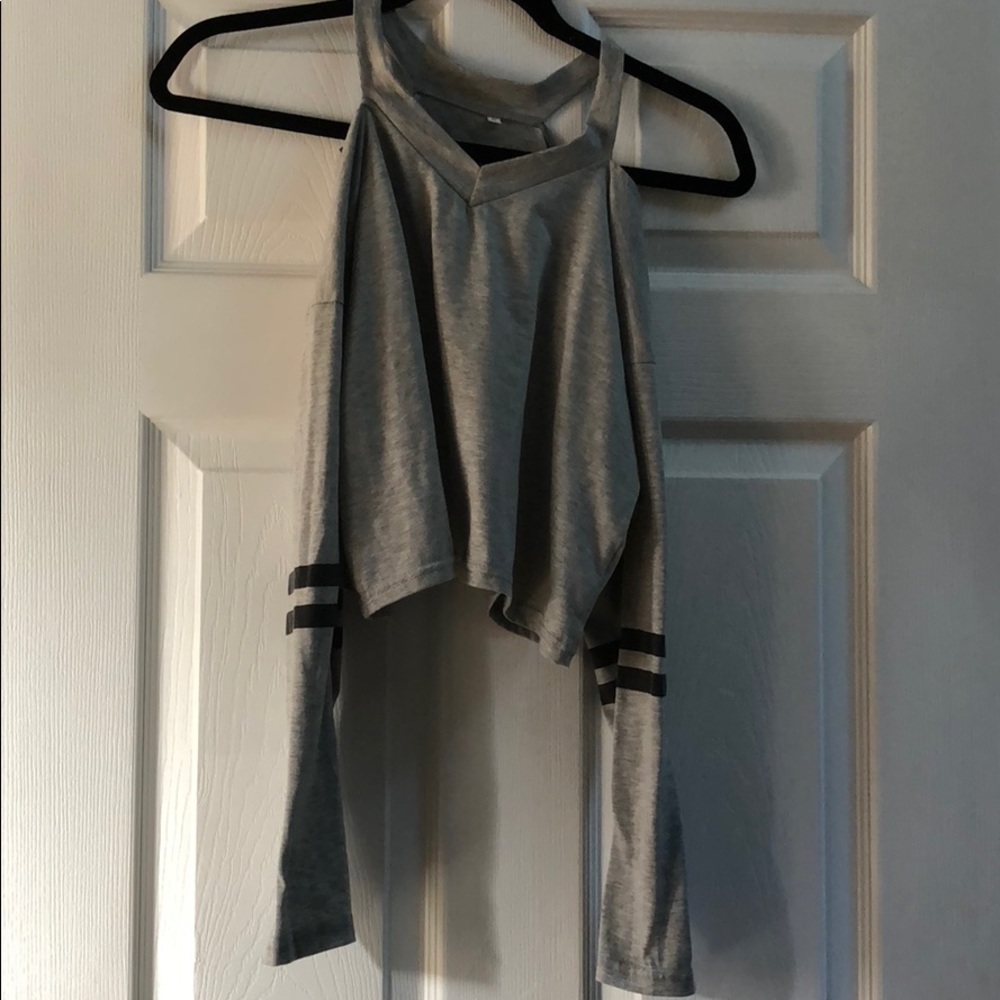 Cold shoulder crop top